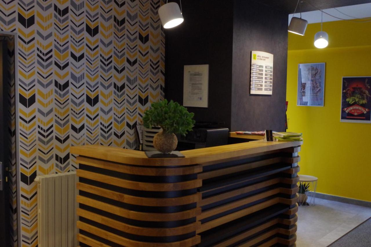 Logis Hotel Le Chene Vert Савне Екстериор снимка